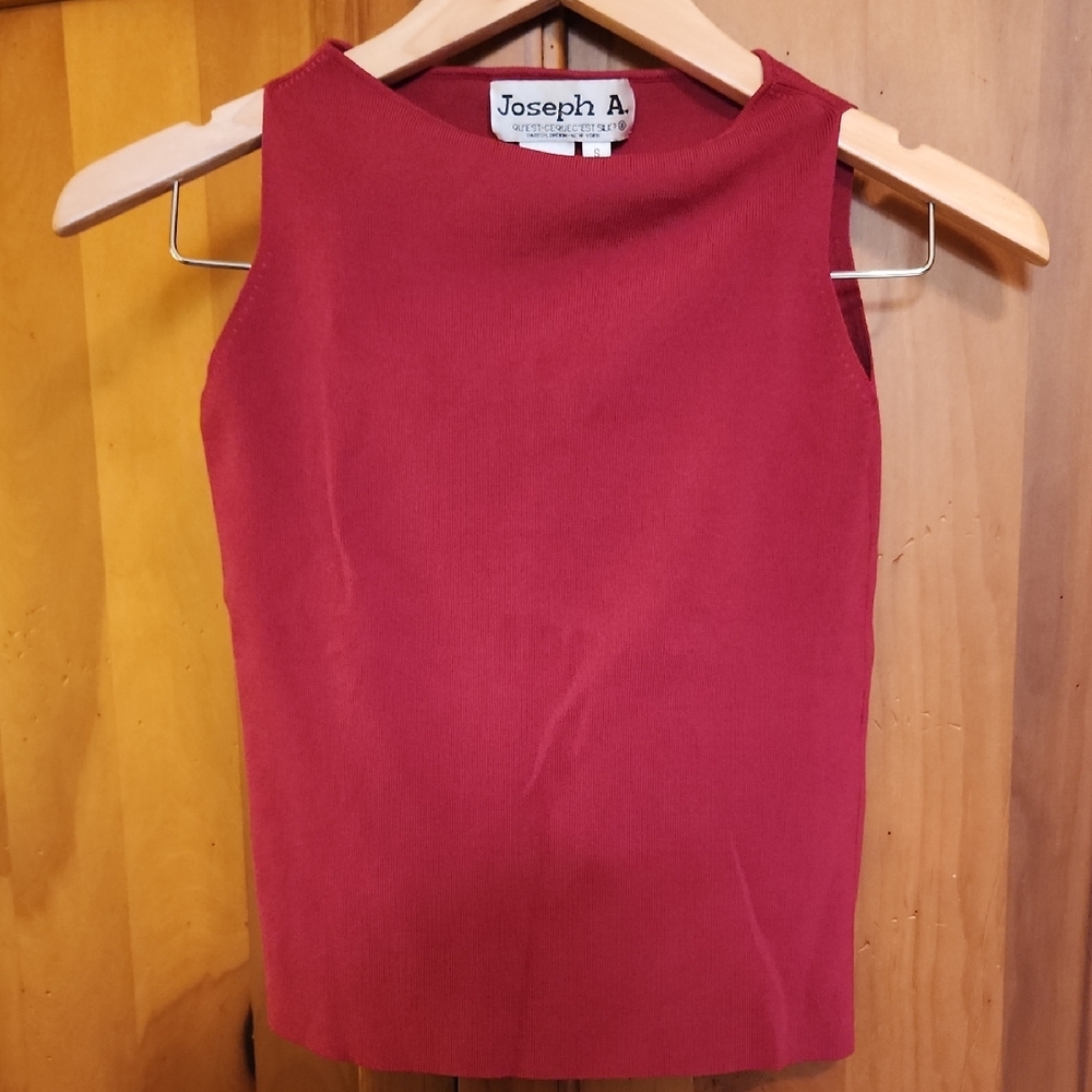 Joseph A Women's Vibrant Red Tank Top